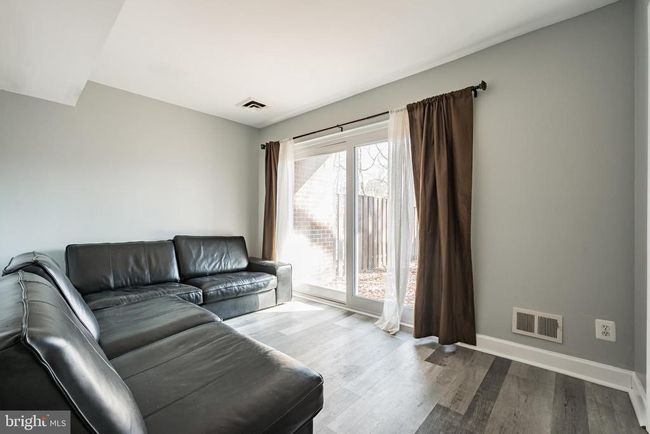 11053 Saffold Way, Townhouse with 4 bedrooms, 4 bathrooms and null parking in RESTON VA | Image 13
