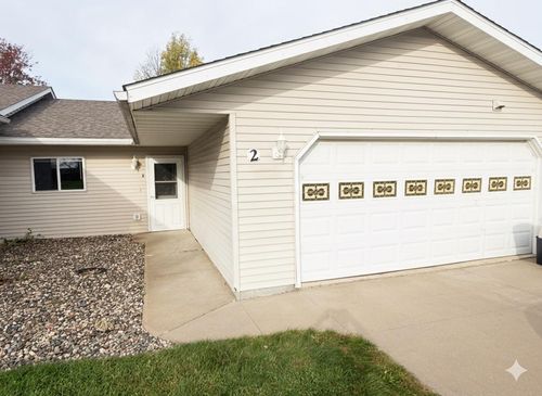 apt-2-1920 11th Ave, Baldwin, WI, 54002-5147 | Card Image