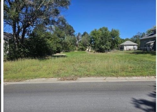 410 W Grant St, Walton, KS, 67151-8843 | Card Image