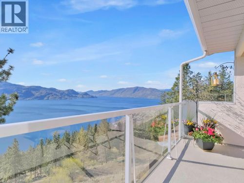 204-4470 Ponderosa Dr, Peachland, BC, V0H1X5 | Card Image