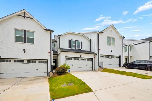 6386 Apalachee River Ln, Smyrna, GA, 30126-3095 | Card Image