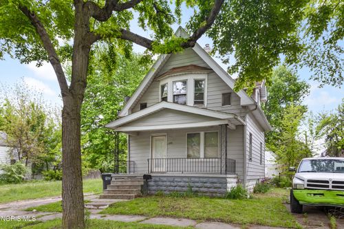615 Prouty Ave, Toledo, OH, 43609-3329 | Card Image