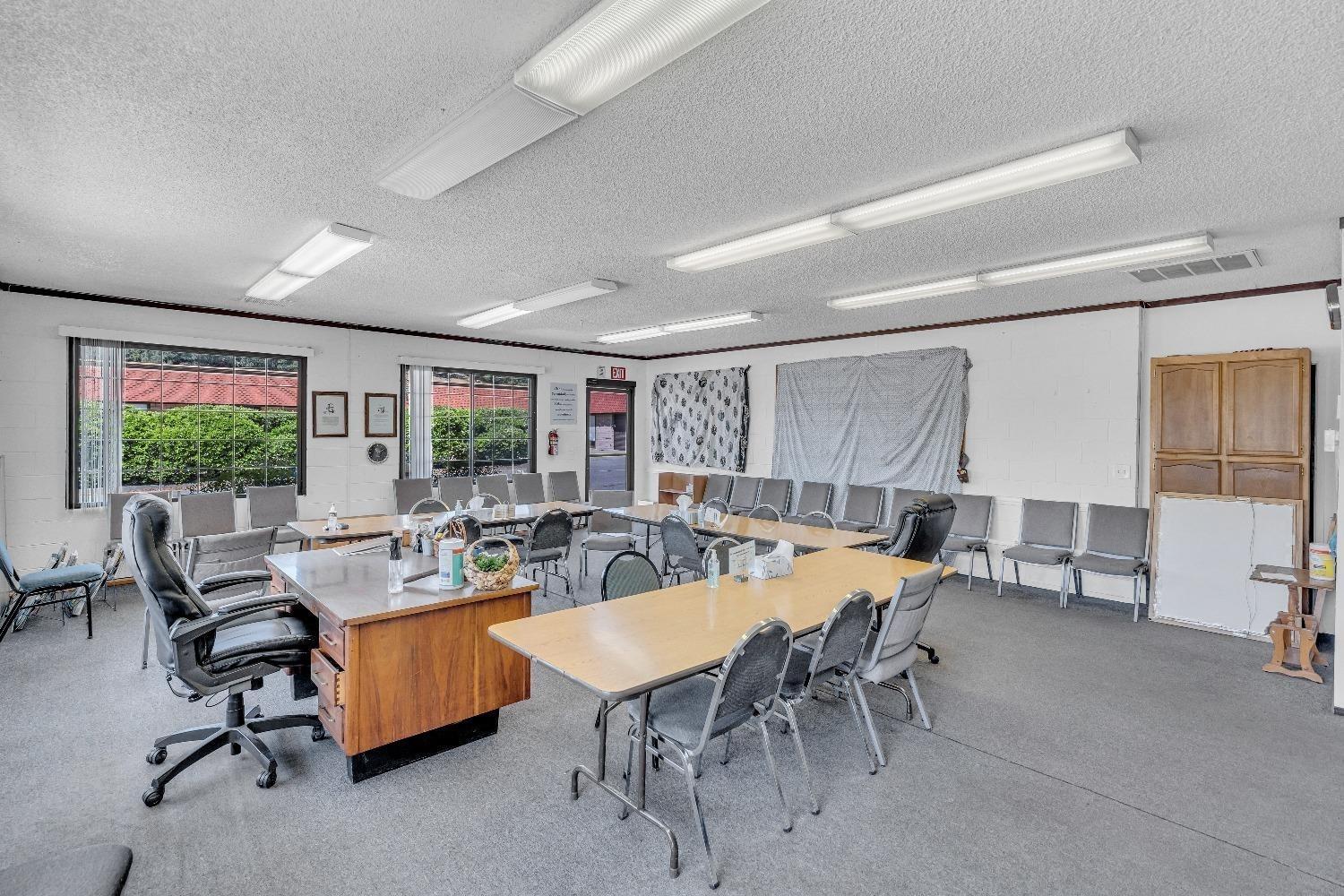 Commercial Sale in Diamond Springs 2