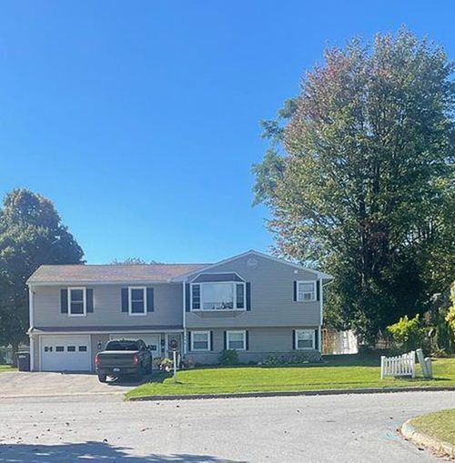 6-8 Southview Drive, South Burlington, VT, 05403 | Card Image