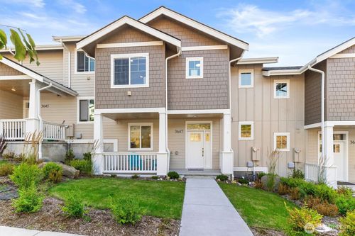 3647 Sussex Dr, Bellingham, WA, 98226-2103 | Card Image