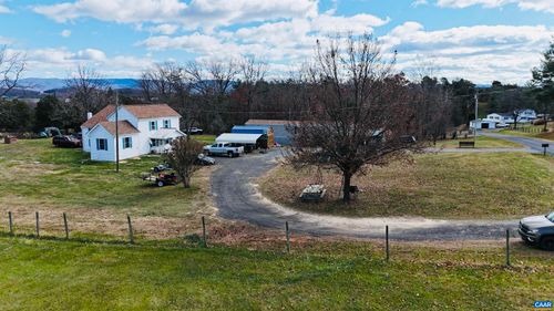 43 Niswander Rd, STAUNTON, VA, 24401-7006 | Card Image
