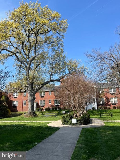 c-32-715 S Washington St, Alexandria, VA, 22314-4228 | Card Image