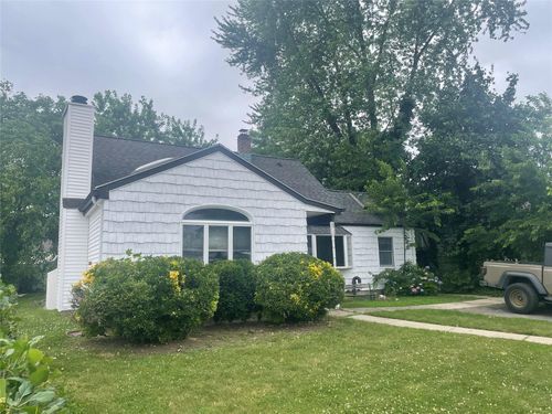 12 Slate Ln, Levittown, NY, 11756-3914 | Card Image