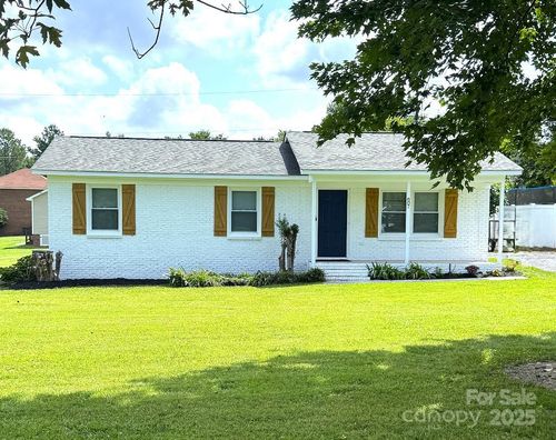 807 Edgehill Dr, Monroe, NC, 28110-9597 | Card Image