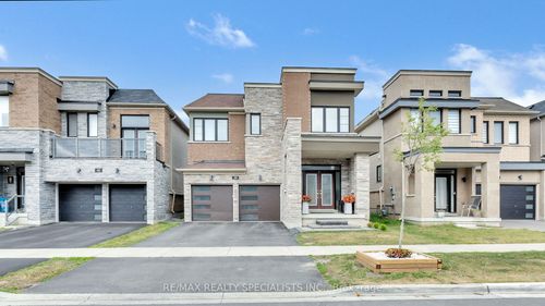 39 Larkin Lane, Bowmanville, ON, L1C4A7 | Card Image