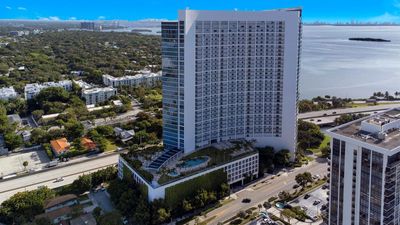 1909 - 601 Ne 36th St, Condo with 2 bedrooms, 2 bathrooms and null parking in Miami FL | Image 3