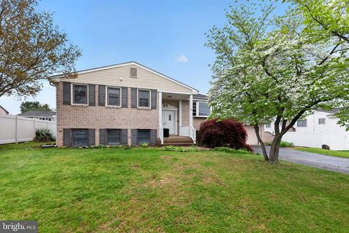 13 Pebble Ln, CHERRY HILL, NJ, 08002-1555 | Card Image