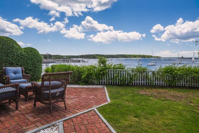 70 Pepperrell Rd, House other with 4 bedrooms, 3 bathrooms and null parking in Kittery Point ME | Image 10