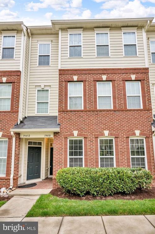 19430 Newton Pass Sq, LEESBURG, VA, 20176-6523 | Card Image