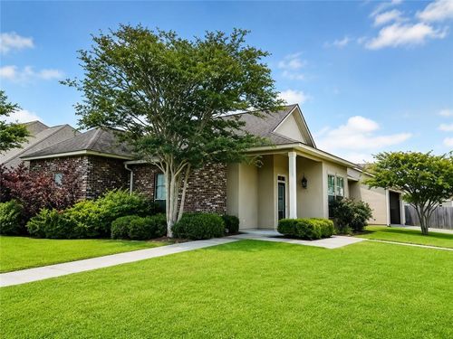 20155 Grenada Ave, Baton Rouge, LA, 70817-2063 | Card Image