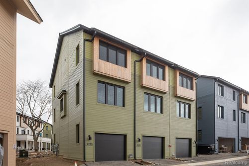 2237 Trillium Ln, Ann Arbor, MI, 48104-5705 | Card Image