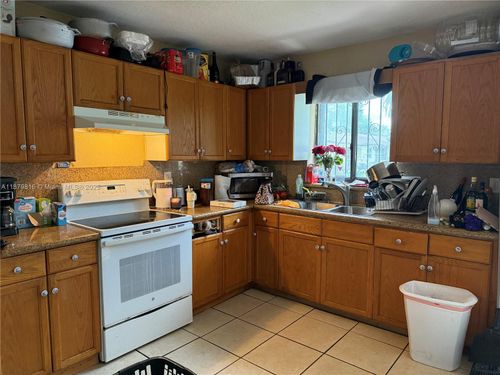 28210 Sw 143rd Ct, Homestead, FL, 33033-1738 | Card Image