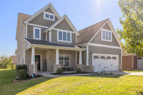 2404 Seven Oaks Park, Thompsons Station, TN, 37179-9652 | Card Image