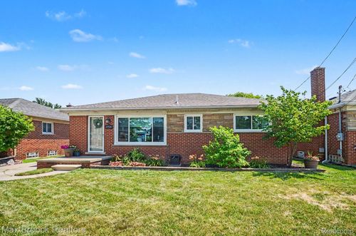 27720 Jefferson Ave, Saint Clair Shores, MI, 48081-1310 | Card Image