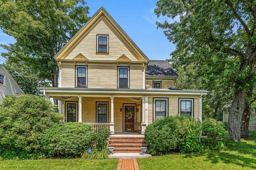 65 Church St, Winchester, MA, 01890-2525 | Card Image