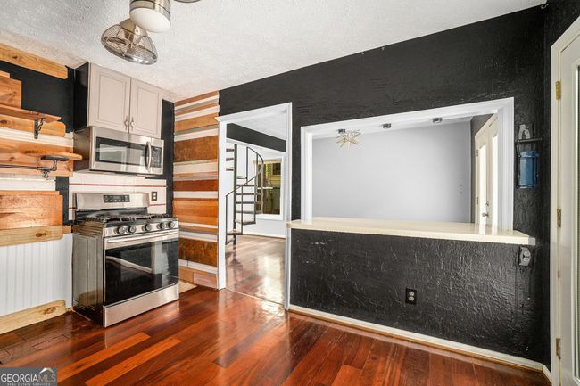 1213 Laurel Cliff Dr Se, House other with 4 bedrooms, 3 bathrooms and 3 parking in SMYRNA GA | Image 8
