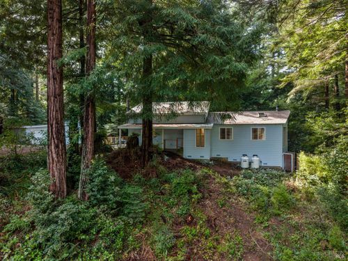 17600 Redwood Springs Dr, Fort Bragg, CA, 95437 | Card Image