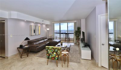 3004 - 19101 Mystic Pointe Dr, Condo with 2 bedrooms, 2 bathrooms and null parking in Aventura FL | Image 2