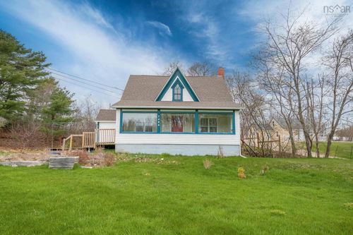 7484 Highway 3, Mahone Bay, NS, B0J2E0 | Card Image