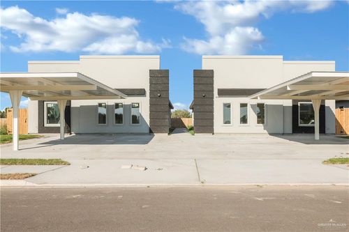 909 13th St, Alamo, TX, 78516-1069 | Card Image