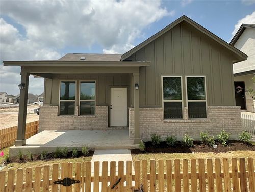 340 Glocken Ln, Kyle, TX, 78640-3321 | Card Image