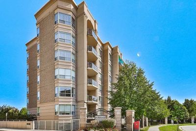 2085 Amherst Heights Dr, Condo with 2 bedrooms, 2 bathrooms and 1 parking in Burlington ON | Image 2