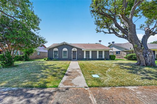 2760 Hollandale Ln, Farmers Branch, TX, 75234-2035 | Card Image