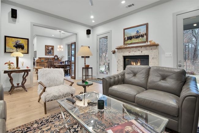 477 Lakepoint Loop, House other with 3 bedrooms, 2 bathrooms and null parking in Pottsboro TX | Image 8