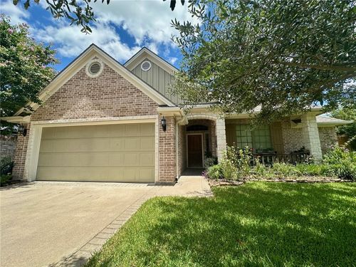 3905 Incourt Ln, College Station, TX, 77845-4332 | Card Image
