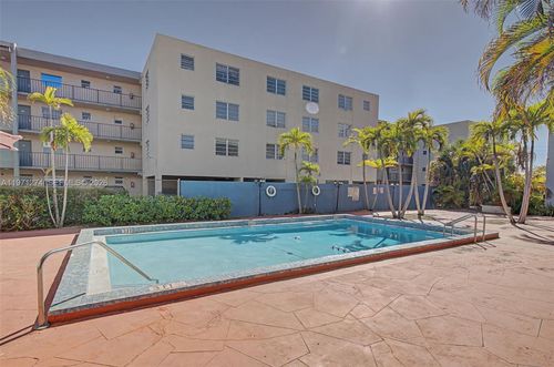 apt-320-399 Nw 72nd Ave, Miami, FL, 33126-4370 | Card Image
