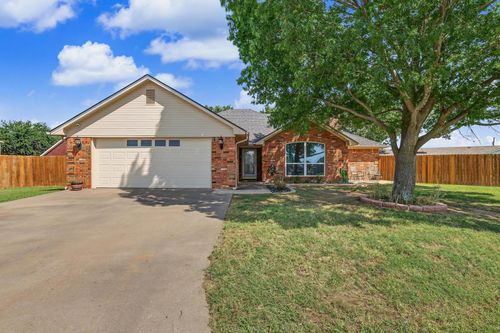 202 Daniel Ct, Collinsville, TX, 76233-6933 | Card Image
