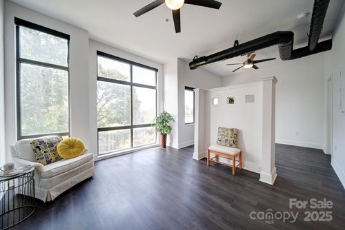 unit-304-514 W 10th St, Charlotte, NC, 28202-1505 | Card Image