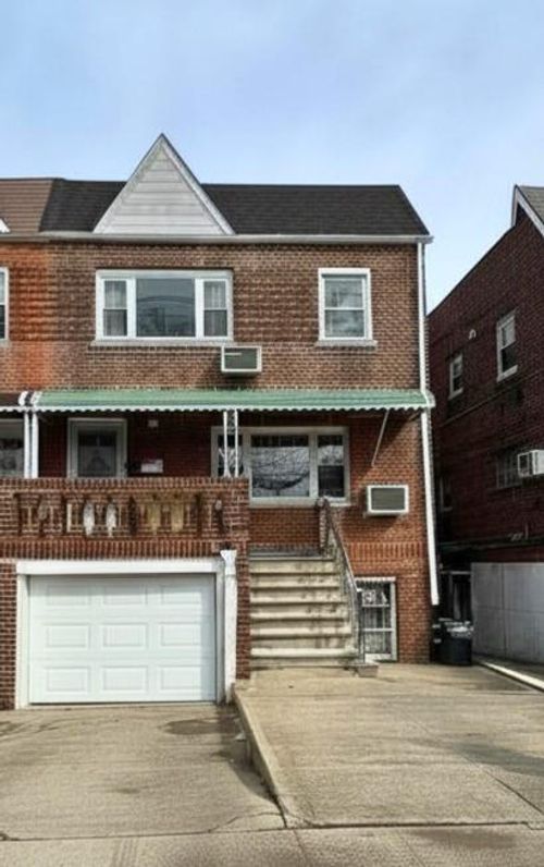 1718 Williamsbridge Rd, Bronx, NY, 10461-6204 | Card Image