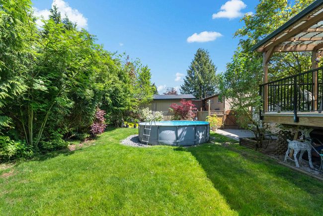 26827 33 A Avenue, House other with 5 bedrooms, 2 bathrooms and 5 parking in Langley BC | Image 37