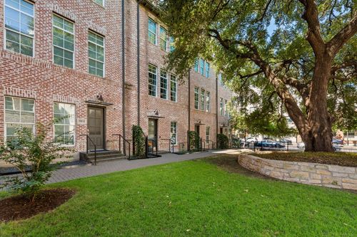 2-1301 Town Creek Dr, Austin, TX, 78741-1537 | Card Image