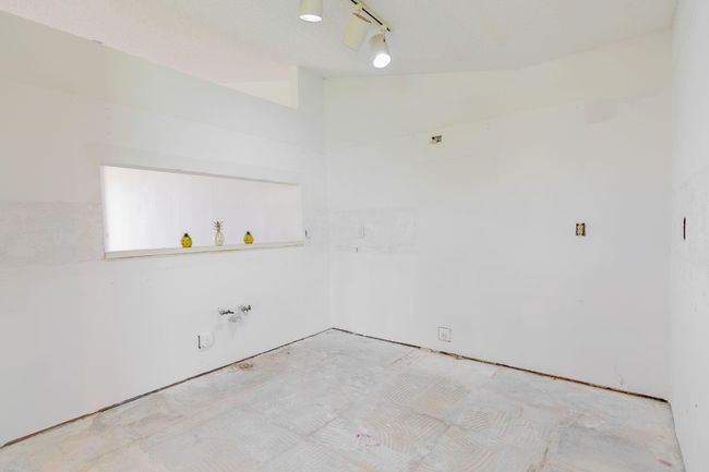 8057 Cassia Dr, Condo with 3 bedrooms, 2 bathrooms and null parking in Boynton Beach FL | Image 18