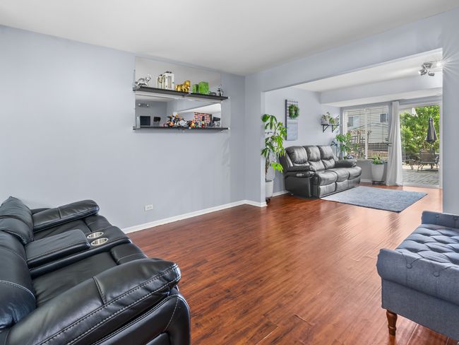 1597 Plum Tree Ln, House other with 3 bedrooms, 3 bathrooms and 2 parking in Aurora IL | Image 4