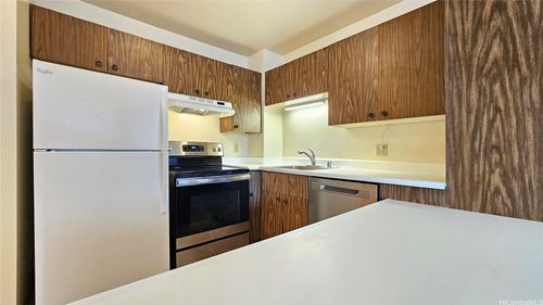 e2504-1255 Nuuanu Street, Honolulu, HI, 96817 | Card Image