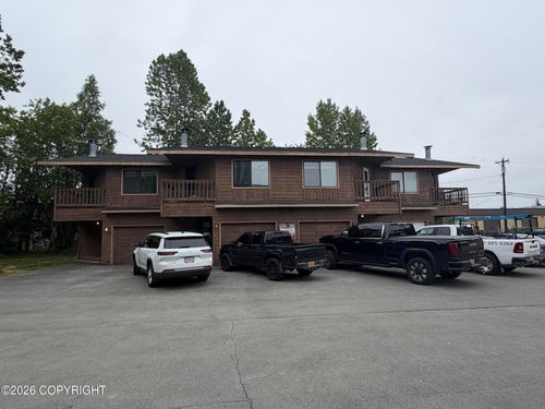 8000 Queen Victoria Dr, Anchorage, AK, 99518-3078 | Card Image