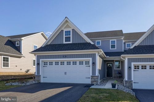 211 Bellaride Ln, MILLERSVILLE, PA, 17551-1566 | Card Image