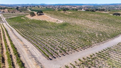 4825 Mill Rd, Paso Robles, CA, 93446-8389 | Card Image