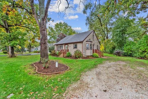 3019 W Lincoln Rd, Mchenry, IL, 60051-4529 | Card Image