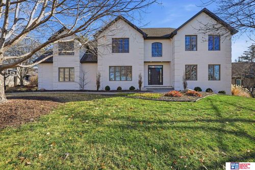 6321 Black Forest Dr, Lincoln, NE, 68516-2399 | Card Image
