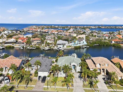 909 Allegro Ln, Apollo Beach, FL, 33572-2730 | Card Image