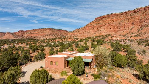 3675 E Juniper Cliffs Dr, Kanab, UT, 84741-4215 | Card Image